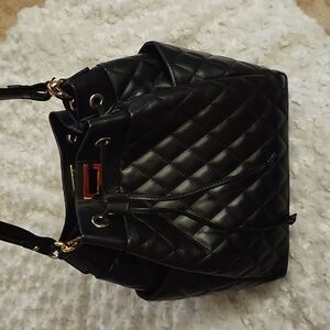 Bucket bag black/Gold